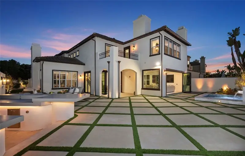 All Seasons Landscape Design, Hardscape, Synthetic Turf, Lighting project in Orange County